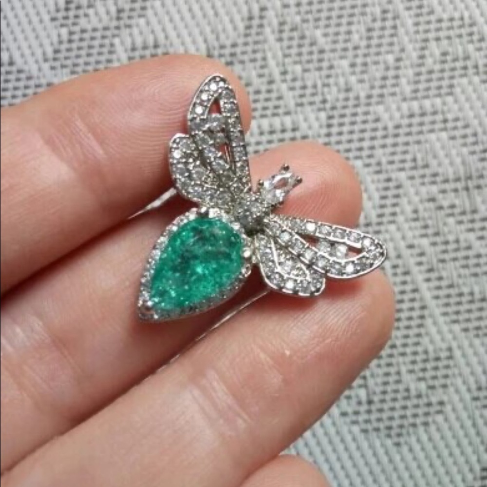 New Women’s Beautiful Party Diamond Ring - Picture 7 of 14
